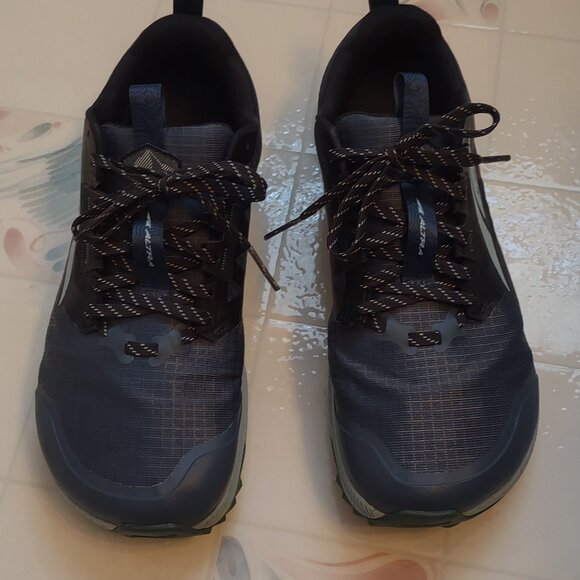 Altra lone Peak 8 Women size 10 - Picture 4 of 12